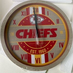 Kansas City Chiefs “Barrel” Wall Clock NIB New KC NFL